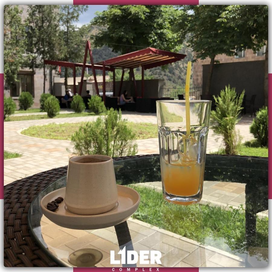 Hotel Lider Complex Vayk Exterior photo