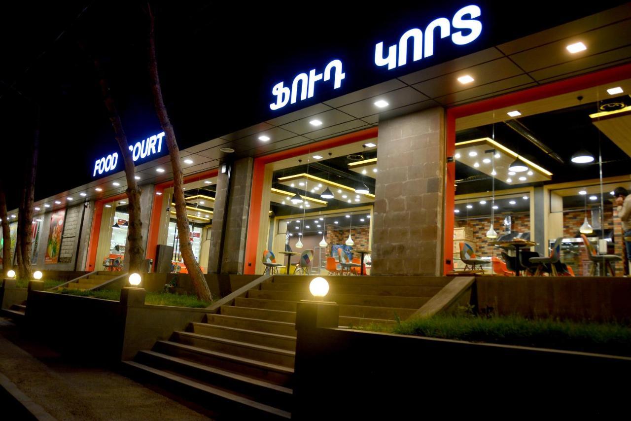 Hotel Lider Complex Vayk Exterior photo